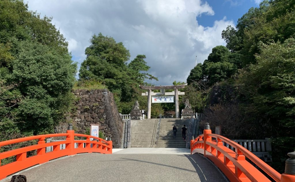 武田神社の入り口